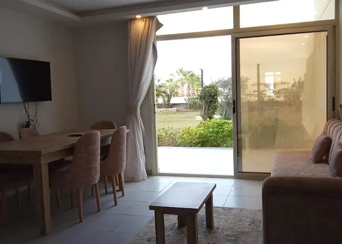 Szálloda Paradise Hill 4*