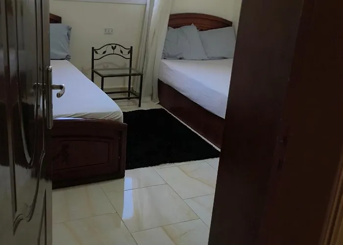 Paradise Hill Szálloda 4*